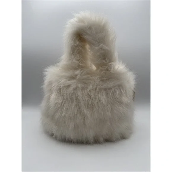 H&M Cream‎ Faux Fur Crossbody Bag Soft Plush Winter Cozy Minimalist - Picture 11 of 11